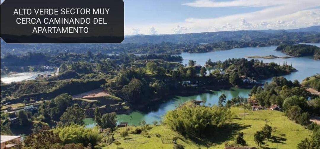 Guatape Apartamento Vista Al Embalse Exterior foto
